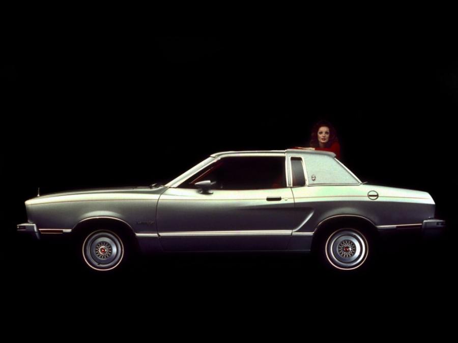  Ford Mustang II Ghia Coupe 1974 года  (фото 2 из 11)